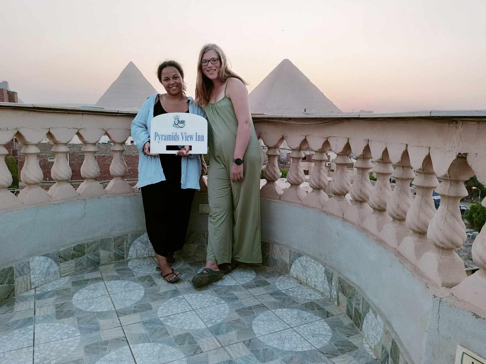 Queen Pyramids View Inn Kafret el-Gabal Zewnętrze zdjęcie