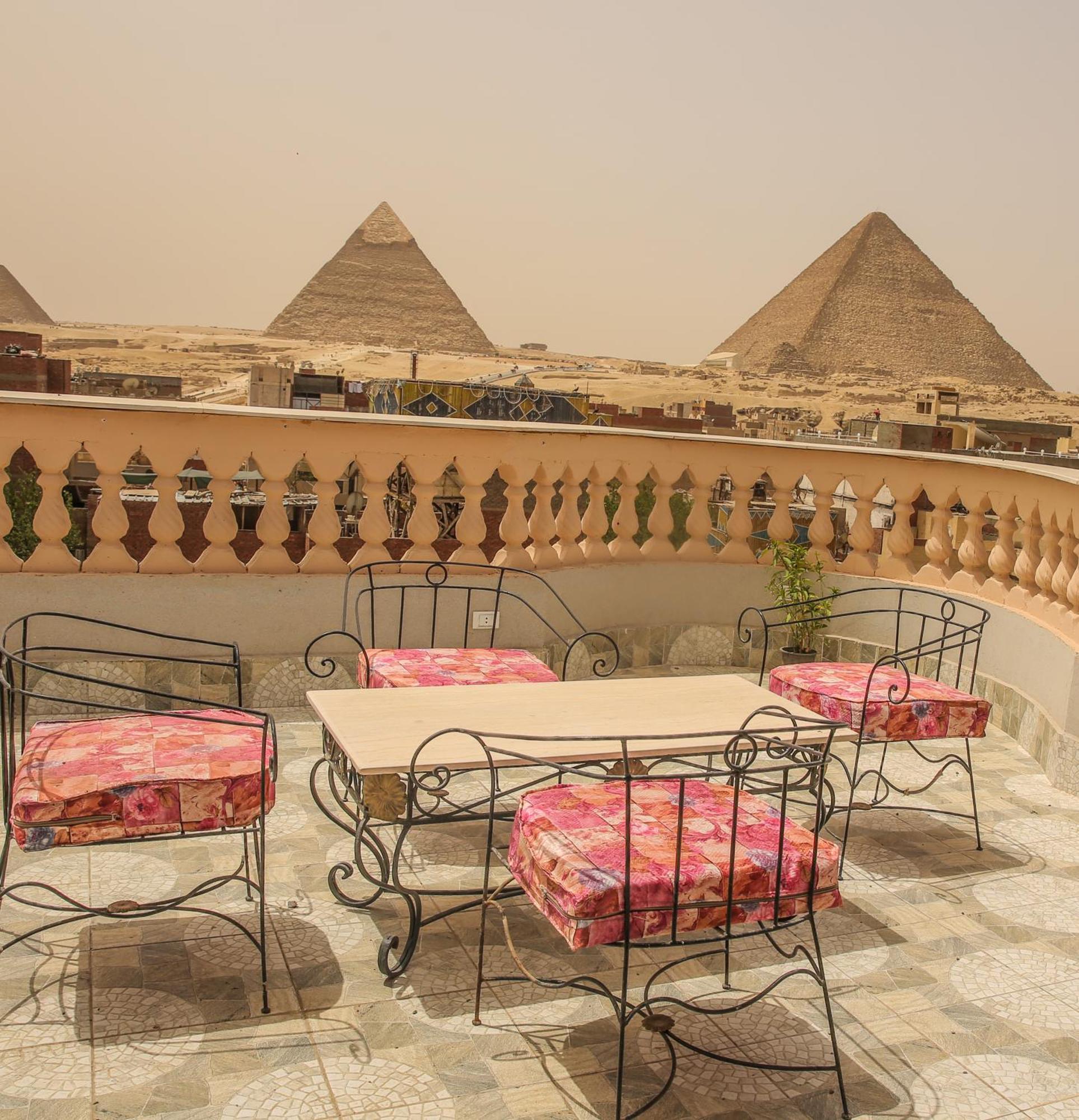 Queen Pyramids View Inn Kafret el-Gabal Zewnętrze zdjęcie